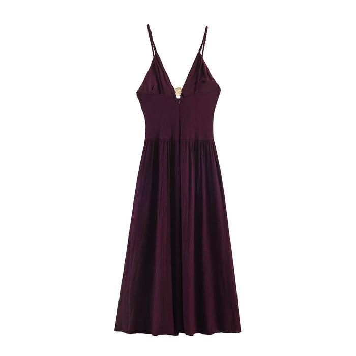 Backless accessory-decorated midi dress