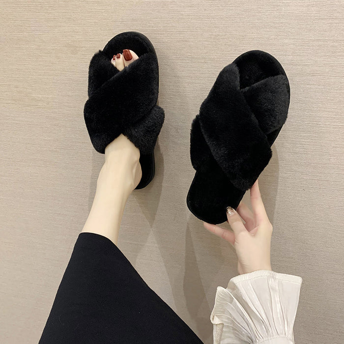 Hairy slippers with crossed rabbit fur and exposed toes